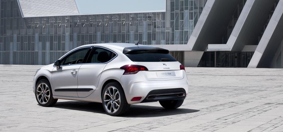  Citroen DS4 2010 года  (фото 87 из 143)